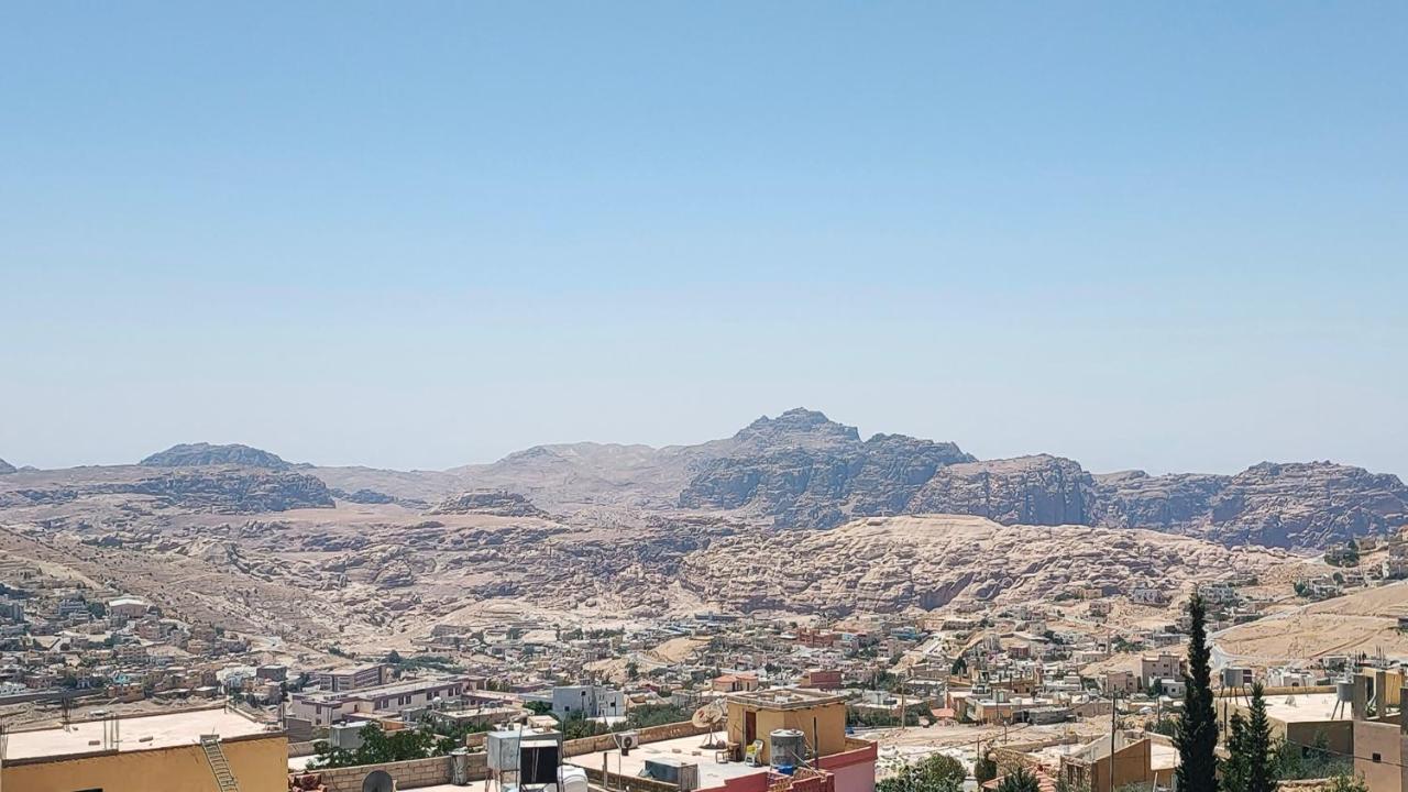 Petra Stones Inn Wadi Musa Exterior photo
