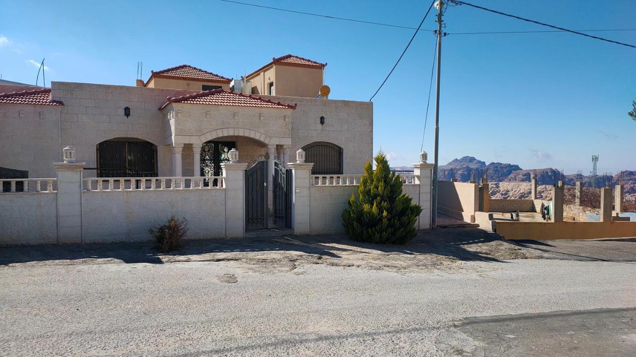 Petra Stones Inn Wadi Musa Exterior photo