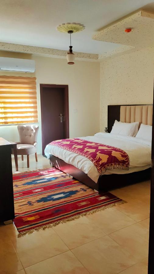 Petra Stones Inn Wadi Musa Exterior photo
